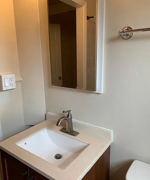140 La Rue Ave — Photo 7