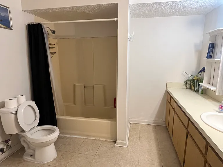 24 Sebastian Ave — Photo 10