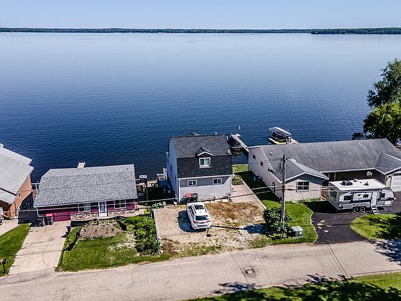 2nd image of W9657 Lake Dr