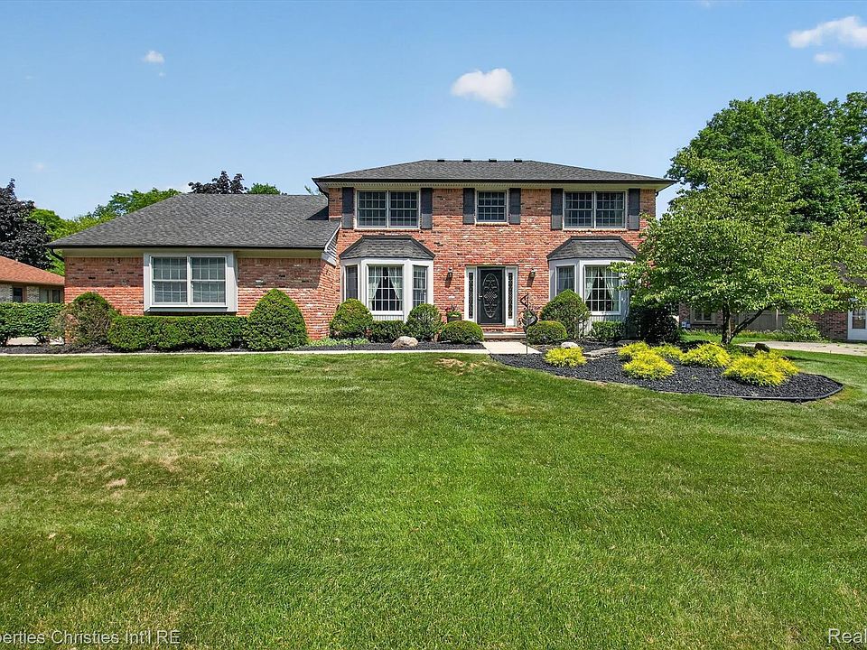 1st image of 21500 Woodfarm Dr