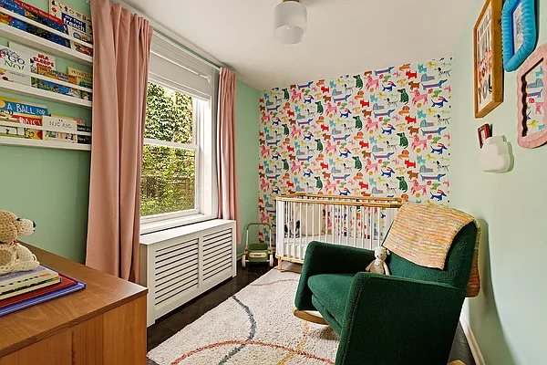 Bedroom, photo 2