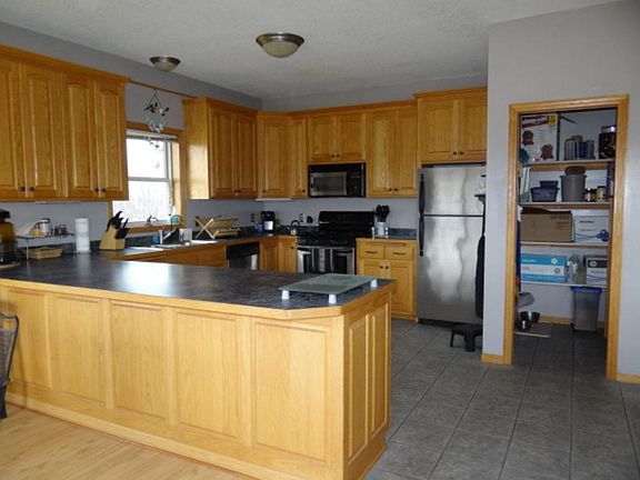 4th image of 29330 Vermillion Ct NE