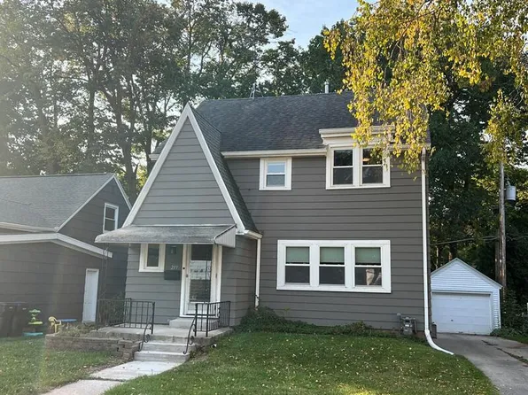 219 Hillcrest COURT, Sheboygan Falls, WI 53085