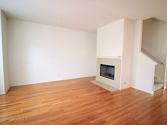 4th image of 365 Bradbury Ln