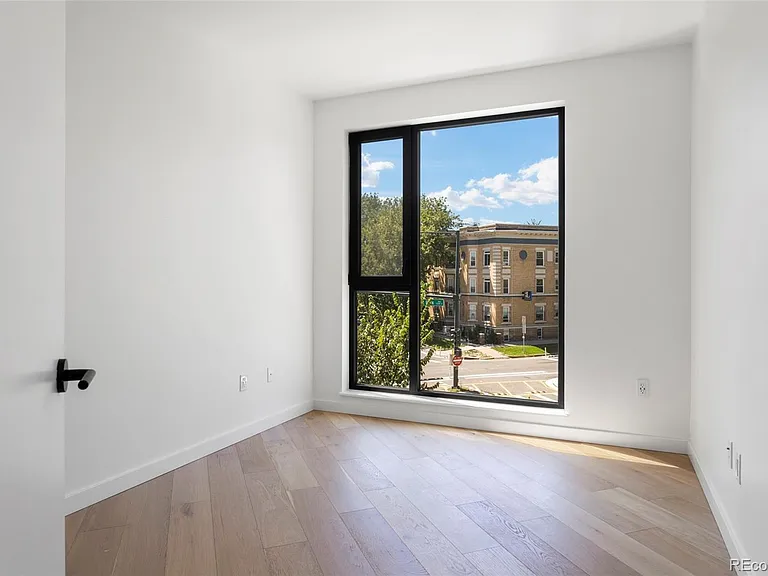1601 Park Ave #302 — Photo 25