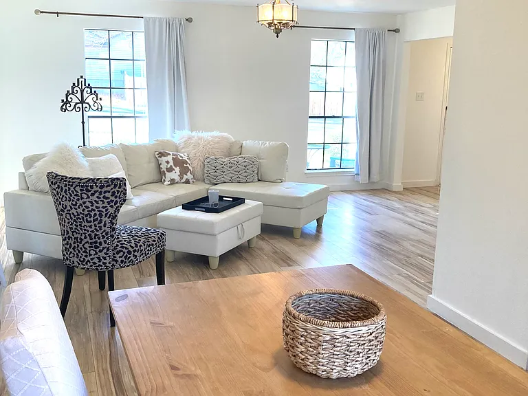 12901 Silver Creek Dr — Photo 10