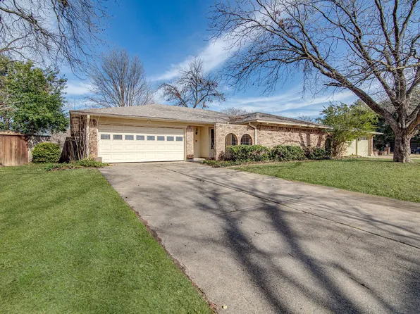 2205 Pin Oak Ln, Arlington, TX 76012