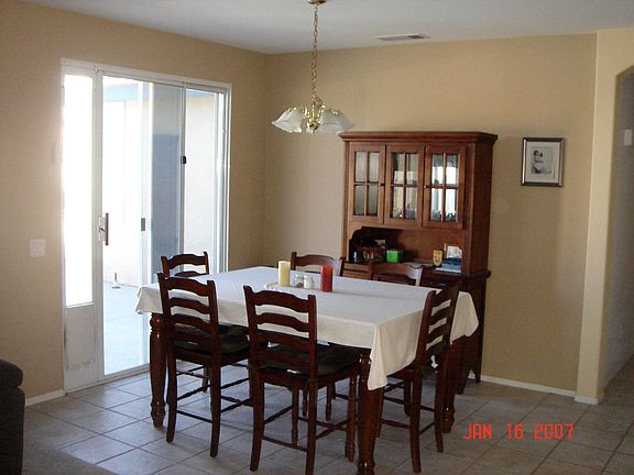 Kitchen Table Area