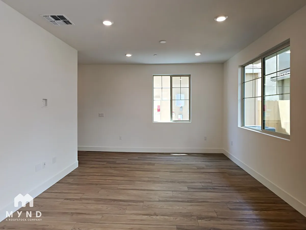 Building Photo - 10564 Trill Way