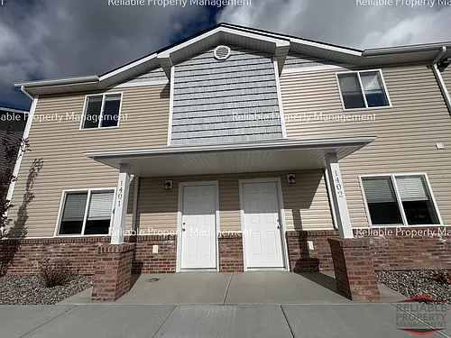 2015 Lawrence Ln Photo 1