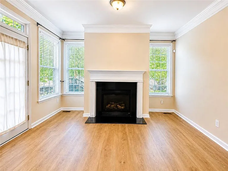 6065 Cameron Pointe — Photo 9