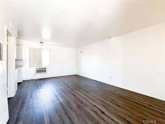 3rd image of 559 W Alpine St APT A