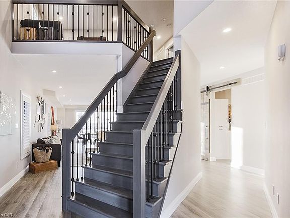 4th image of 100 Fraserwood Ct