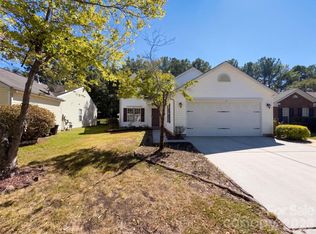 10526 Glory Meadow Ct, Charlotte, NC 28278