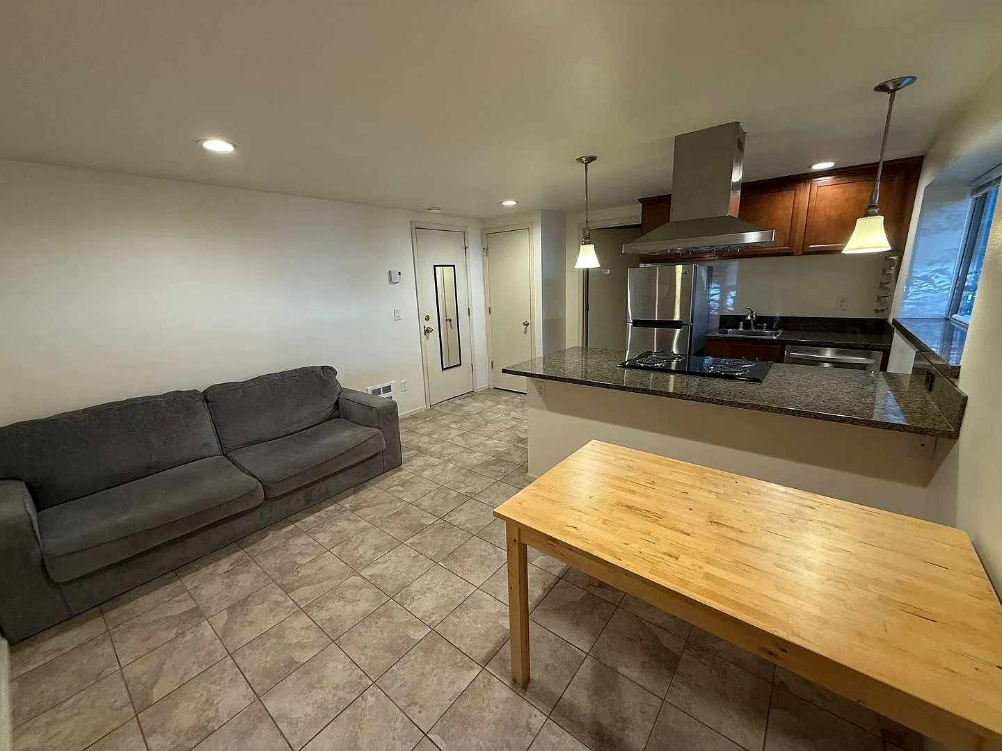 Interbay Quad Apartments — Photo 3