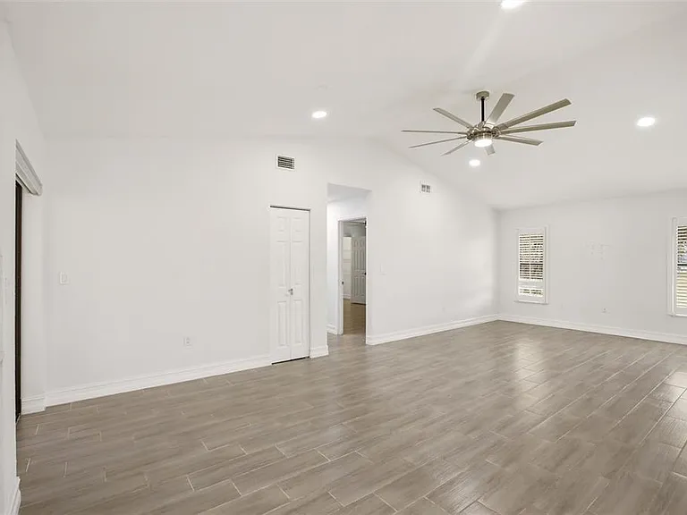 176 N Waterway Dr NW — Photo 8