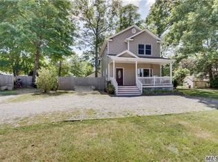 12 Hampton Ave, Nesconset, NY 11767