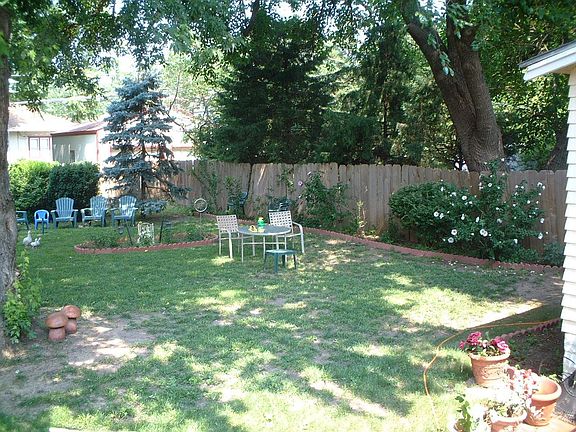 Additional Back Yard View