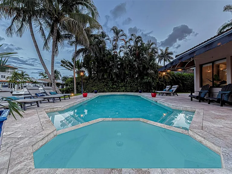 616 Riviera Isle Dr — Photo 17