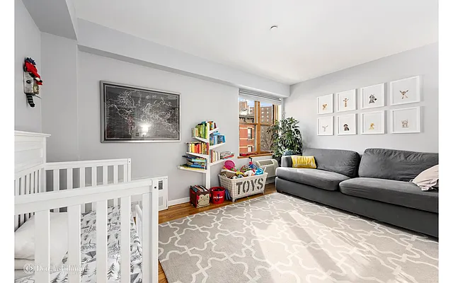 Sold by Douglas Elliman | media 19