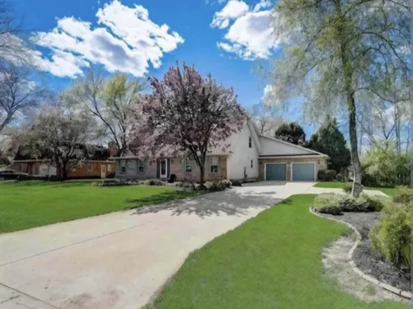 904 Lake Shore DRIVE, Beaver Dam, WI 53916