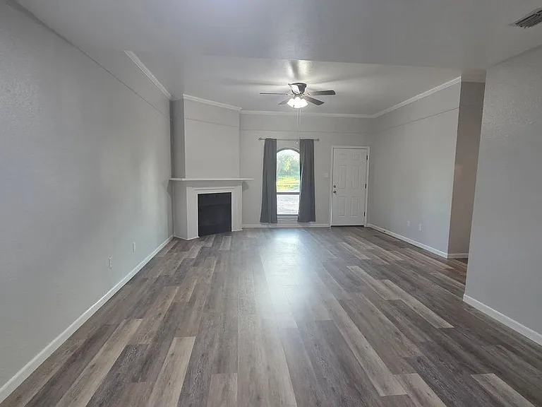 920 E Escondido Rd #D — Photo 2