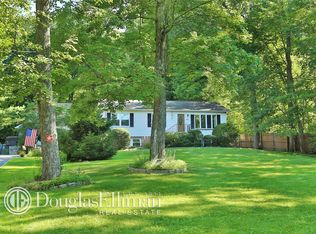 45 Buttonwood Rd, Cortlandt Manor, NY 10567