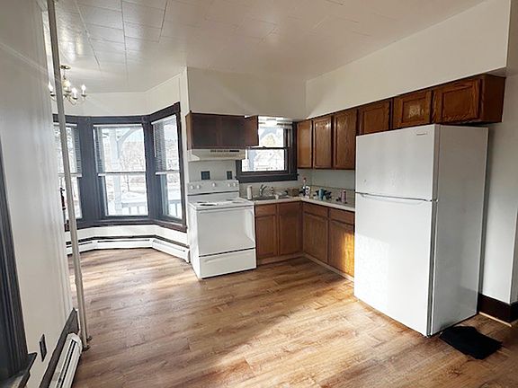 2nd image of 549 Hartford Ave #1