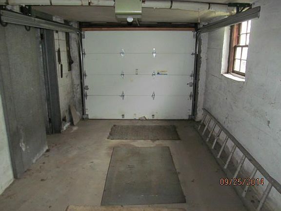 3rd image of 91 Basswood Ave