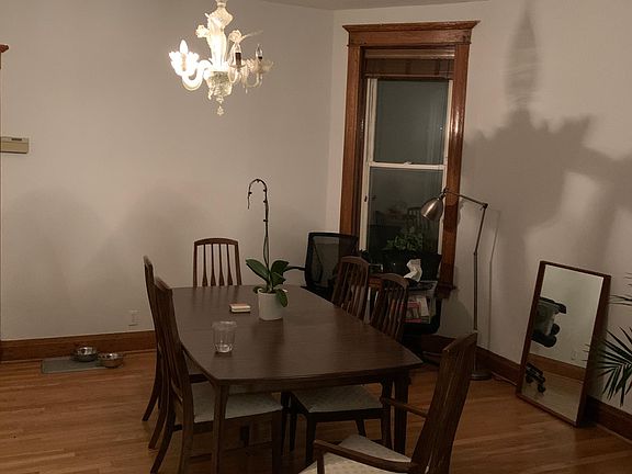 4th image of 2423 N Washtenaw Ave #1