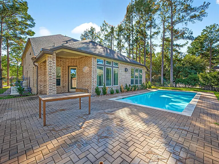 14 S Sawbridge Cir — Photo 43