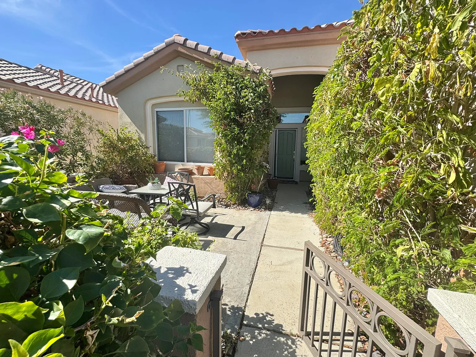 3 bed, 1664 sqft, $5,000 — Photo 3