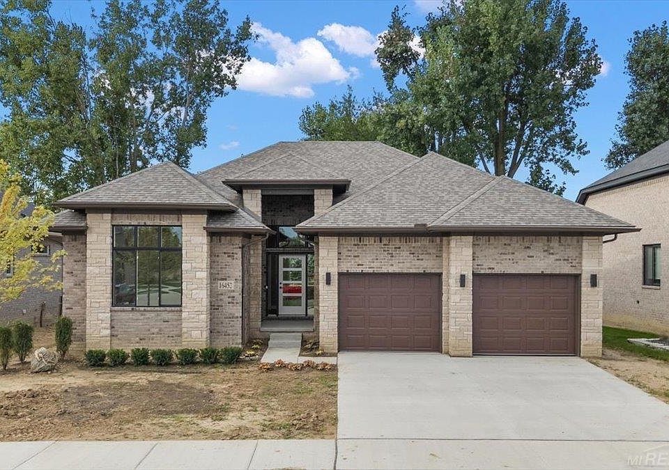 1st image of 16452 Via Villagio