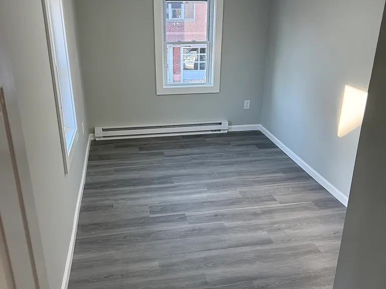 81 Truman St #B — Photo 2