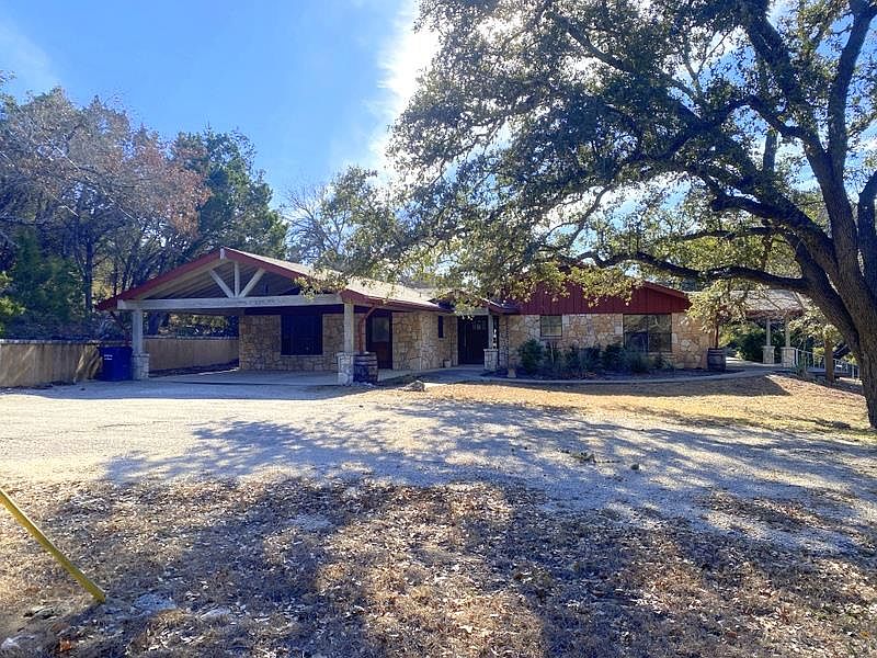 1st image of 140 Wagner Ln