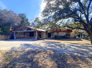 140 Wagner Ln, Kerrville, TX 78028