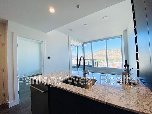 3rd image of 1181 Sunset Dr #1108