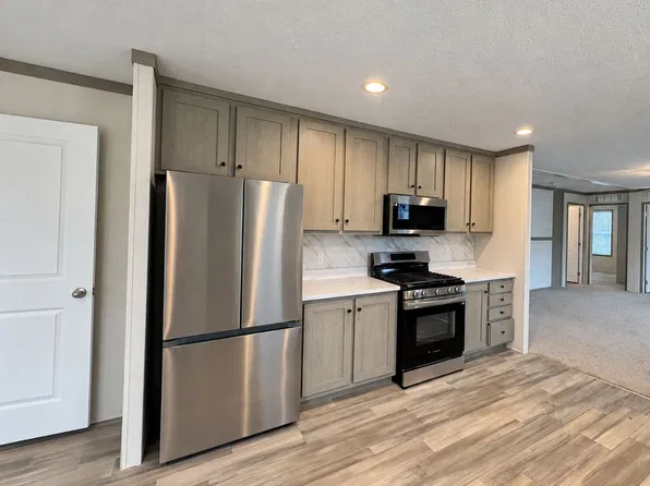 260 Armstrong #260, Flushing, MI 48433