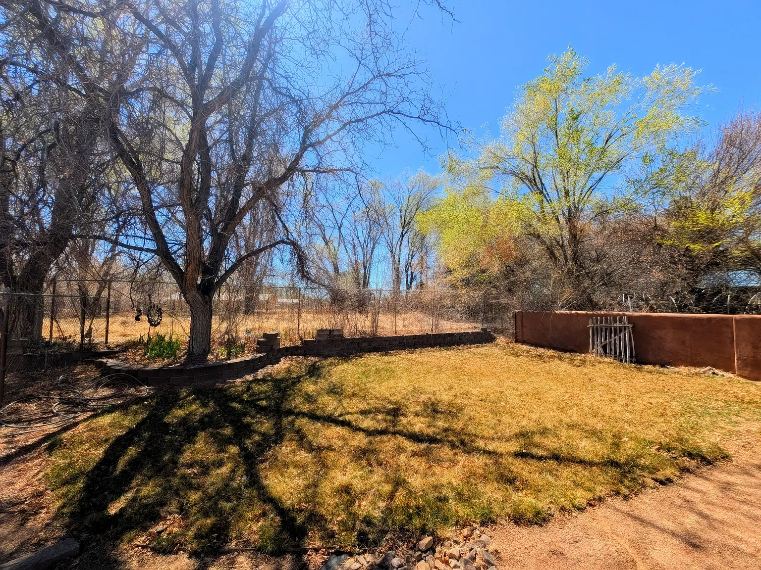200 Las Paredes Ct - - — Photo 4