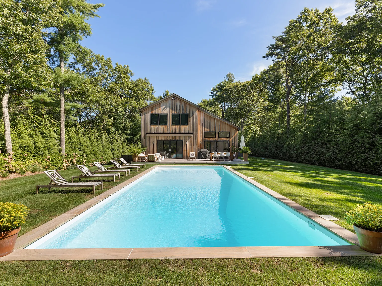 New Construction in East Hampton! — Photo 1