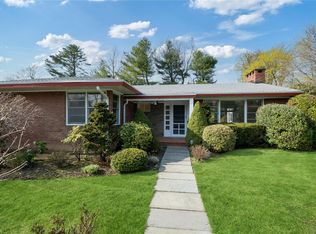 74 Carthage Rd, Scarsdale, NY 10583