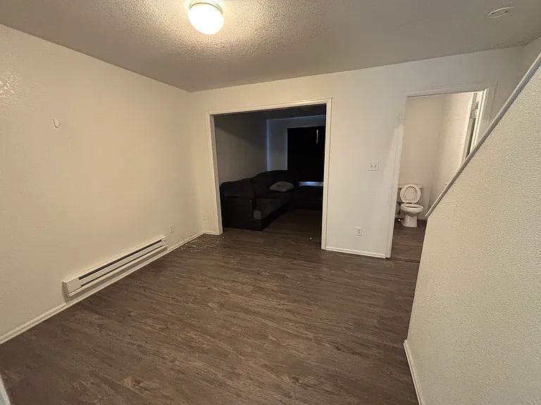 1711 Oakshire Ln #B — Photo 9