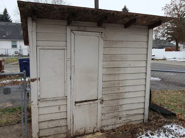 1204 E Bismark Ave — Photo 15