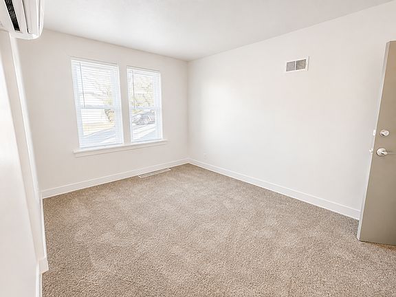 2nd image of 3263 Arbor St #1