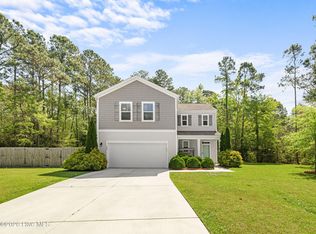 206 J Belton Ct, Sneads Ferry, NC 28460