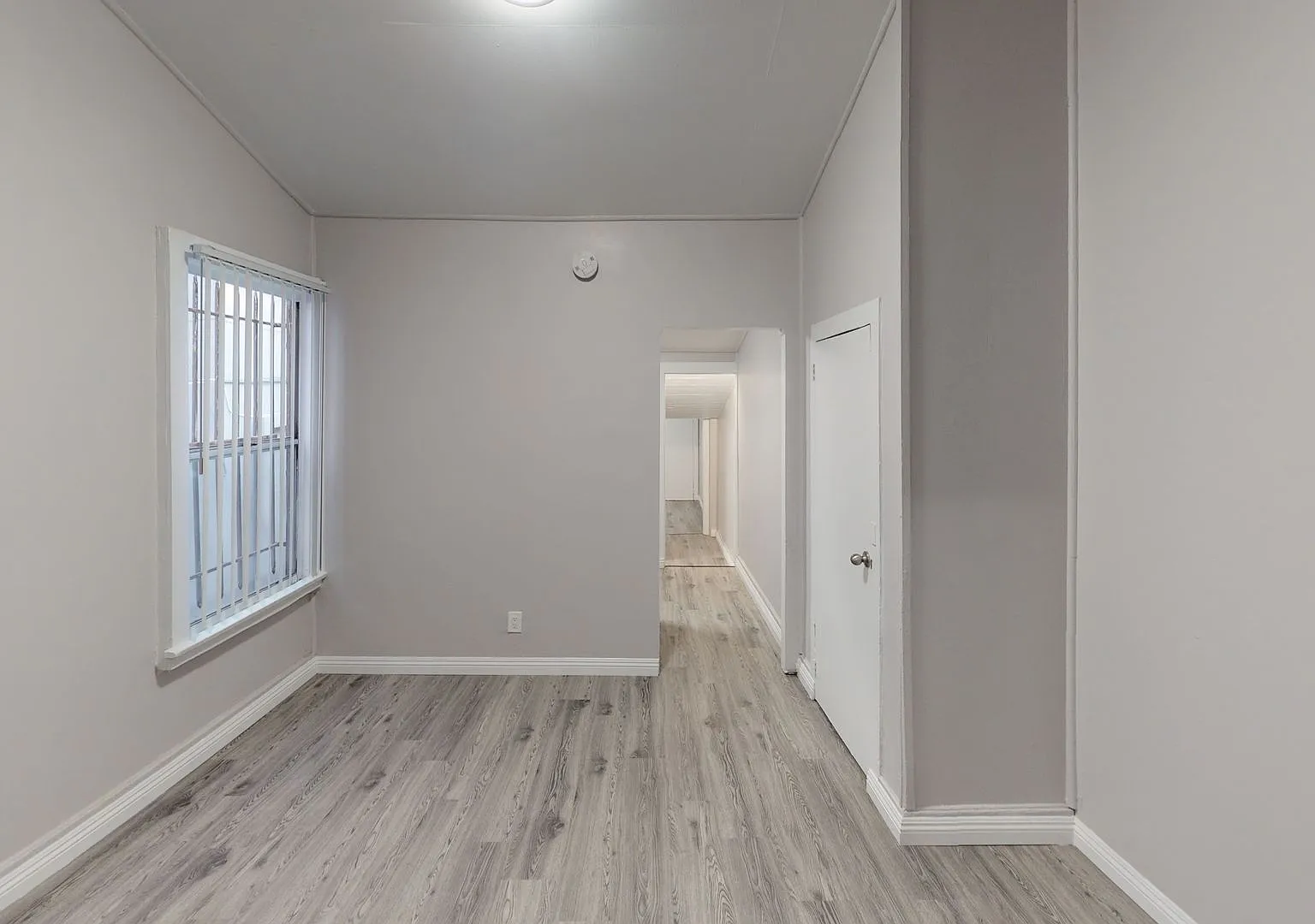 1422 Apartments....Recently Renovated...2 Bedroom Available...Call Now! — Photo 3