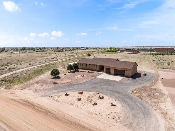542 E Abeyta Dr, Pueblo West, CO 81007