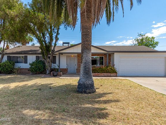3rd image of 8027 E Avalon Dr