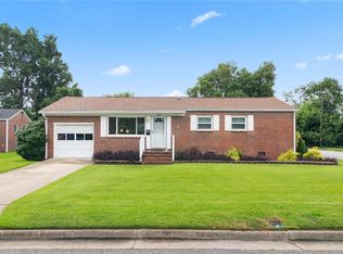 202 Vernon Cir, Hampton, VA 23666