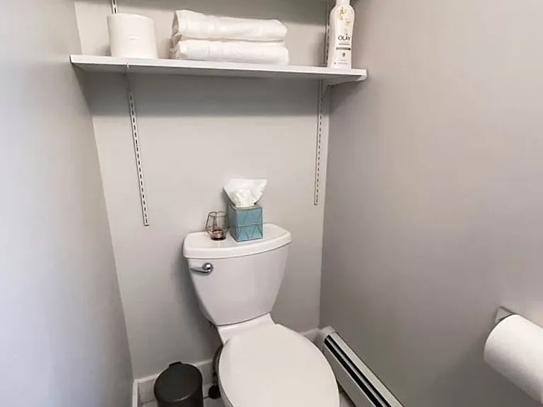 335 John St #2 — Photo 9